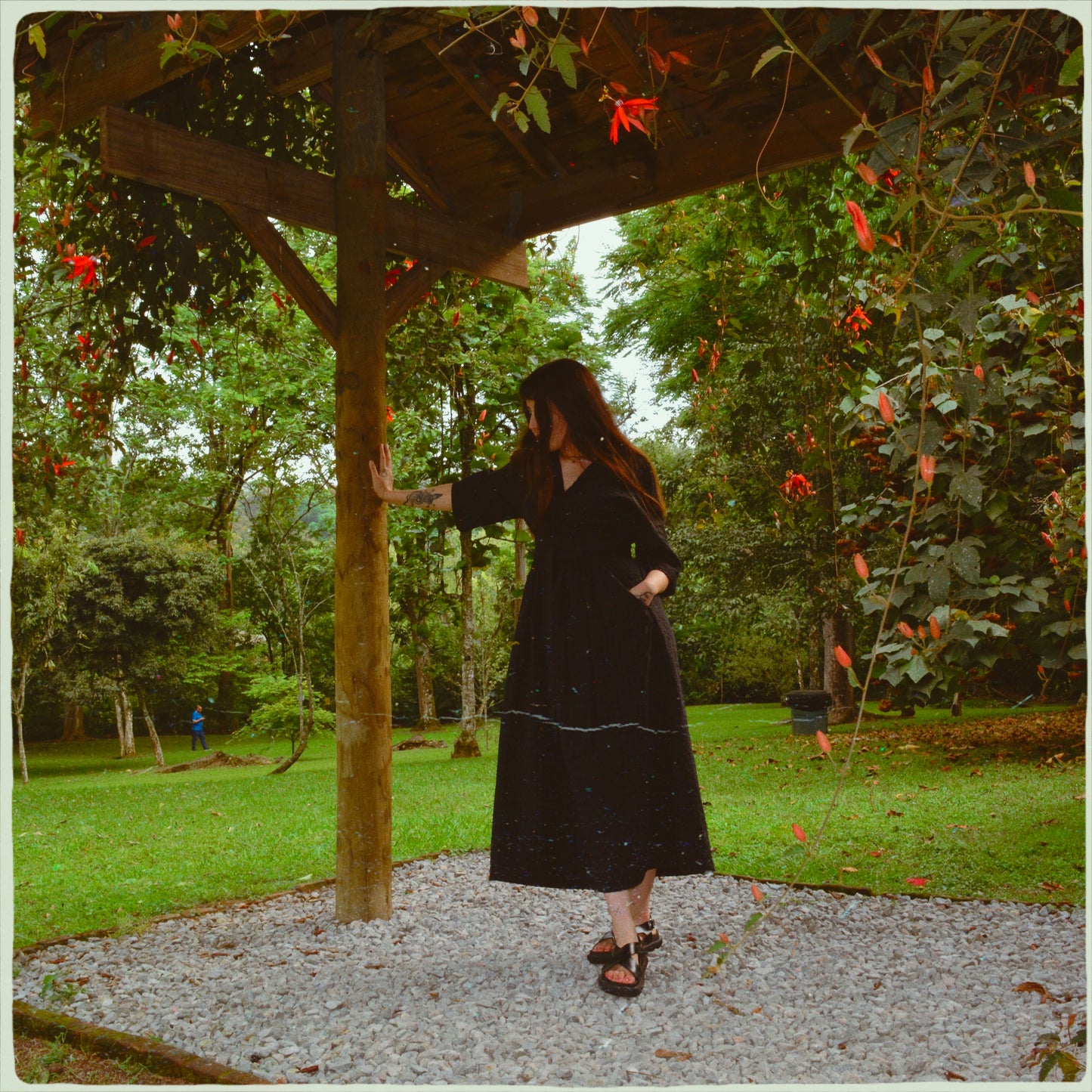 Vestido negro midi wrapped