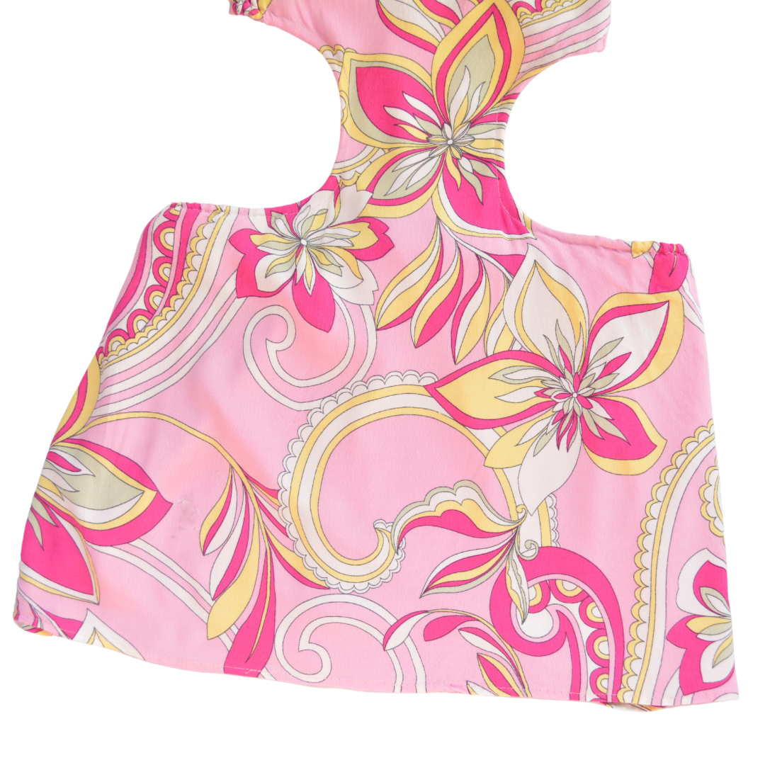 Vestido rosa con aberturas