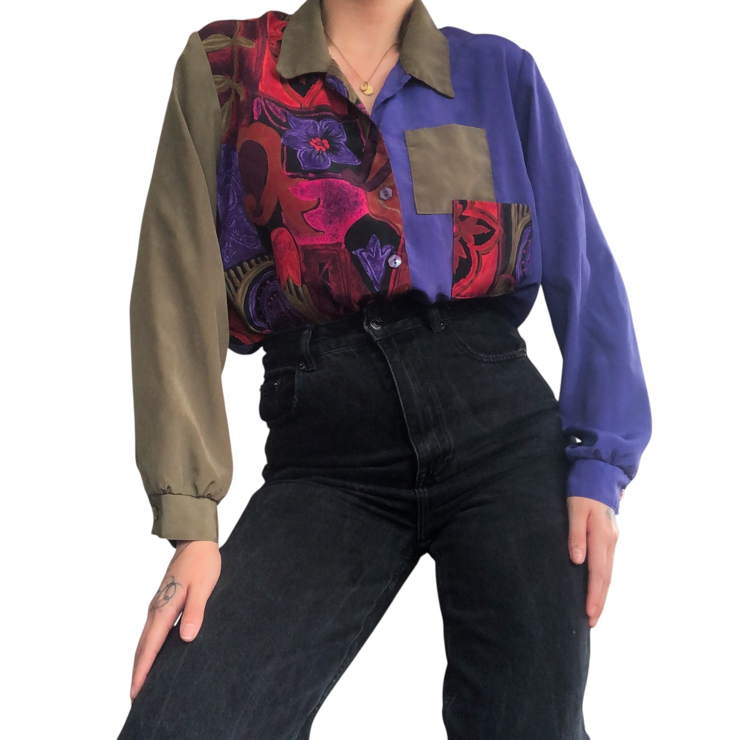 Blusa bicolor con bolsas