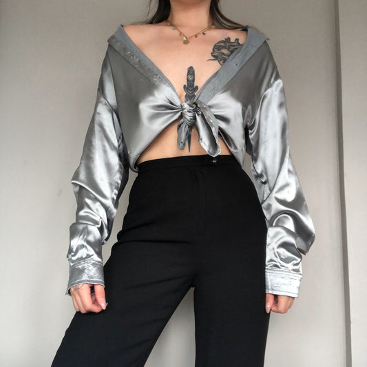 Blusa 90s plateada metálica