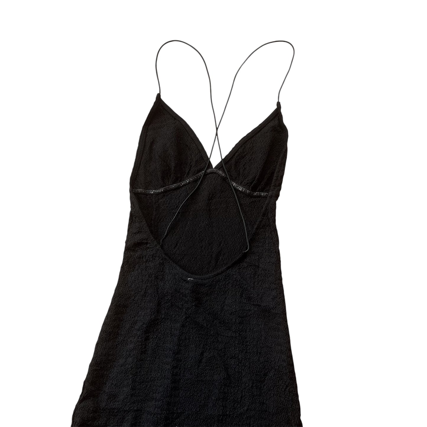 Vestido negro escote cruzado