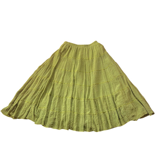Falda verde larga escalonada