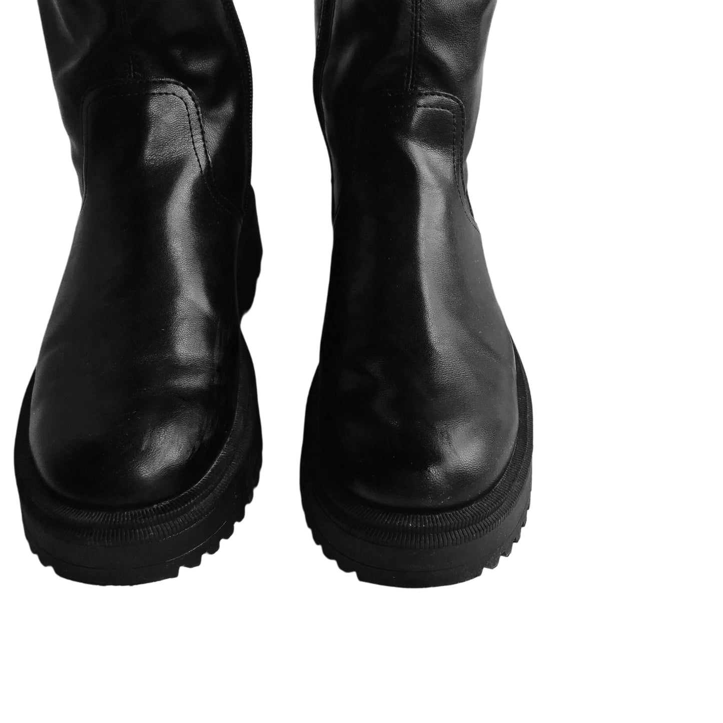 Botas negras con plataforma