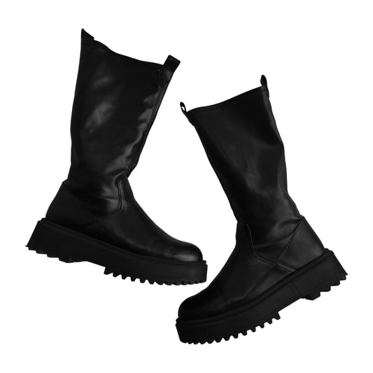 Botas negras con plataforma