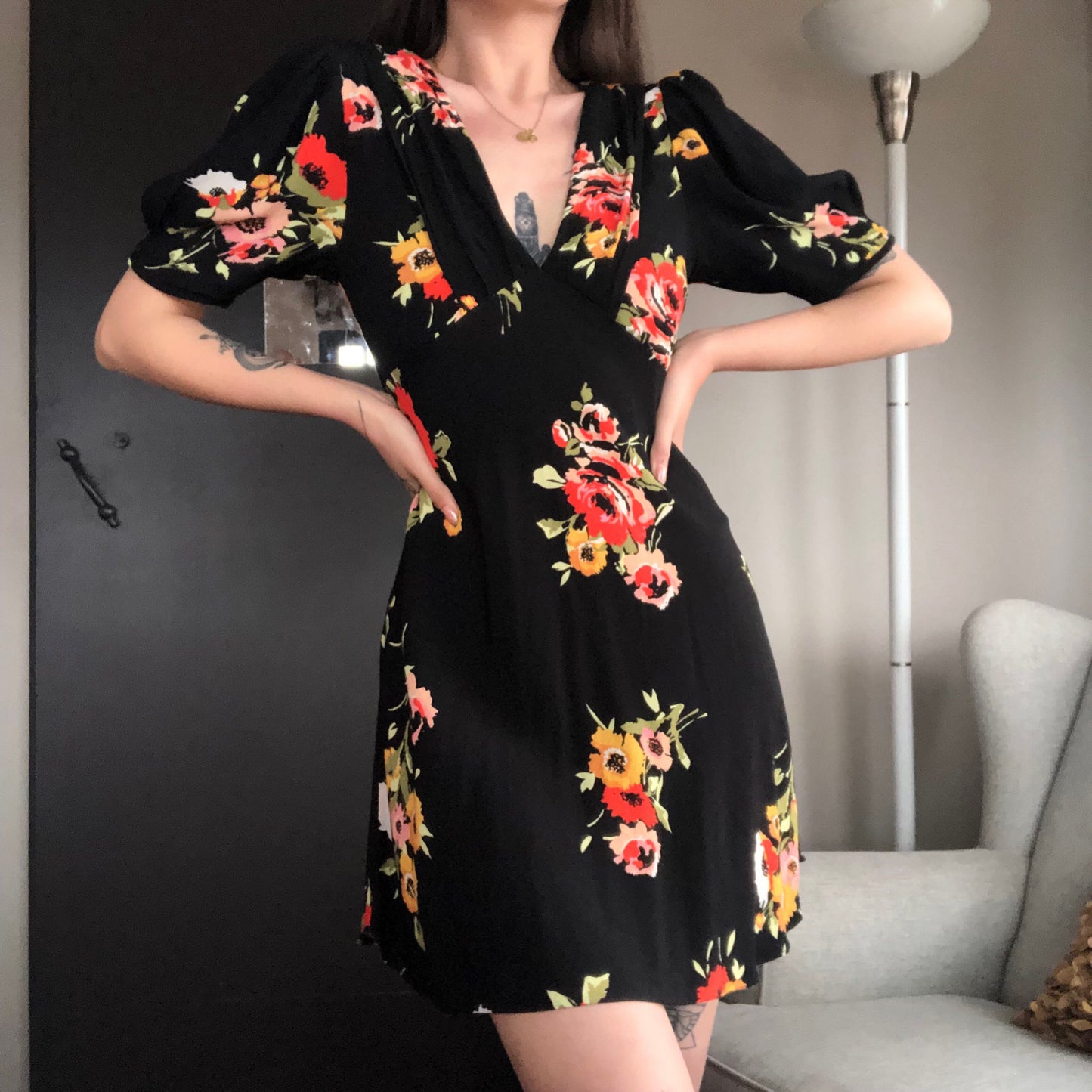 Vestido negro floral