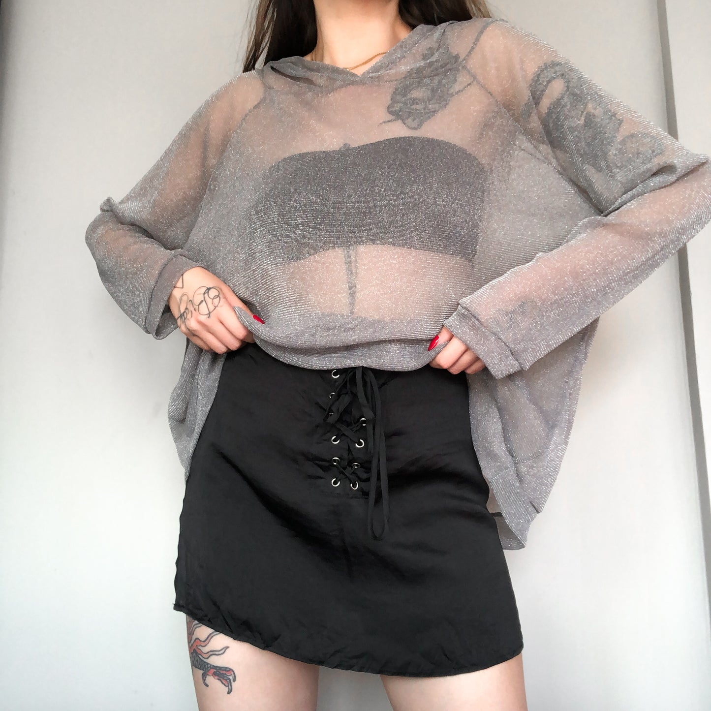 Falda negra cierre corset