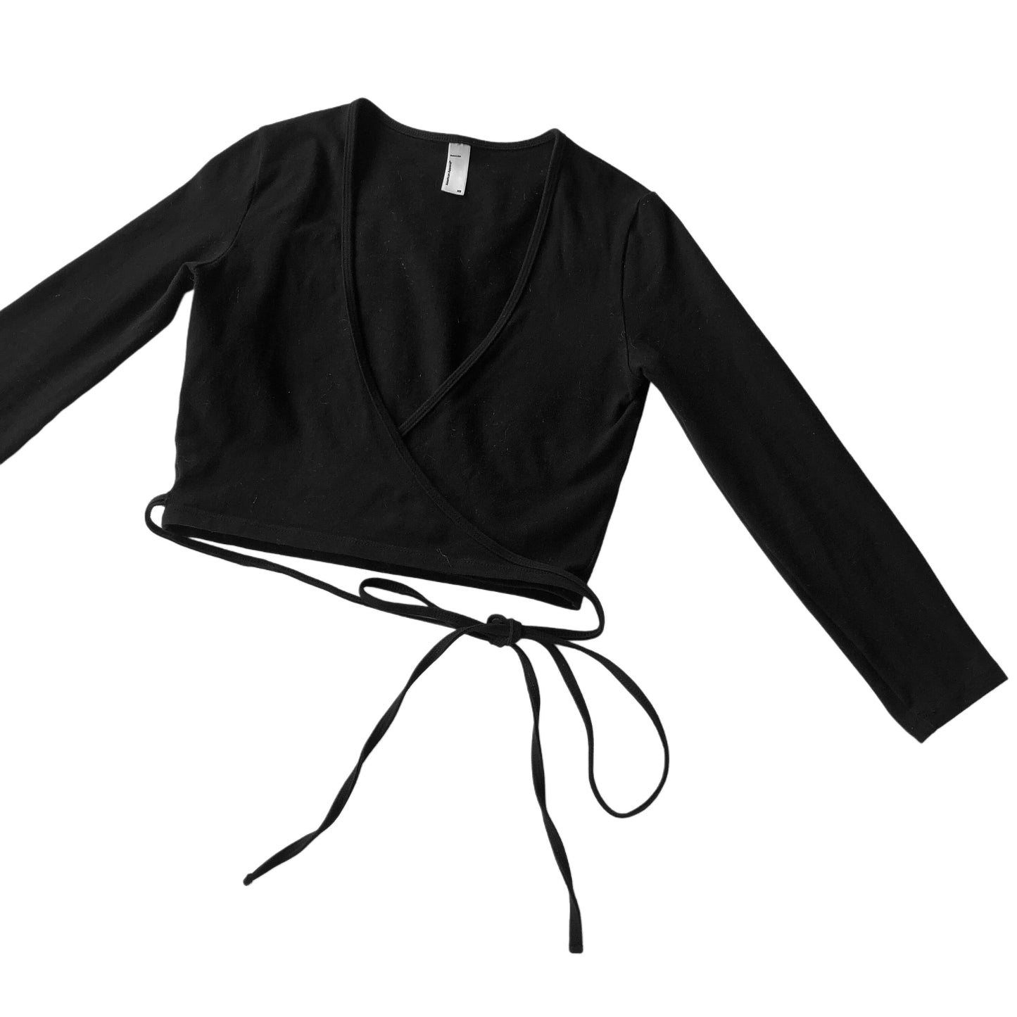 Blusa negra envolvente American Apparel