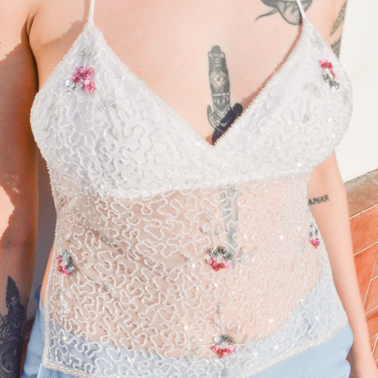 Top blanco con canutillo